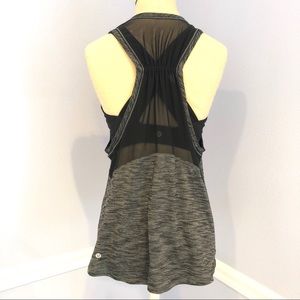 Lululemon 2 in 1 yoga top